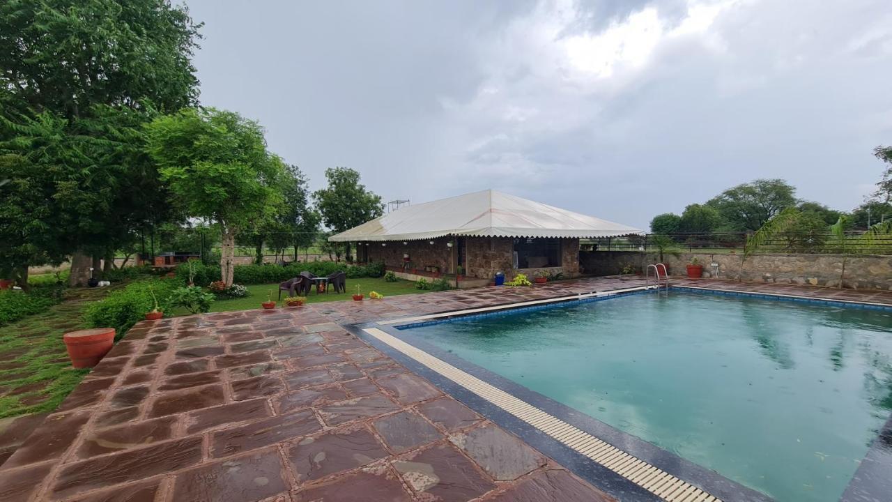 The Rustic Villa, A Stay With Luxuries Amenities And Exotic Nature Джайпур Екстериор снимка