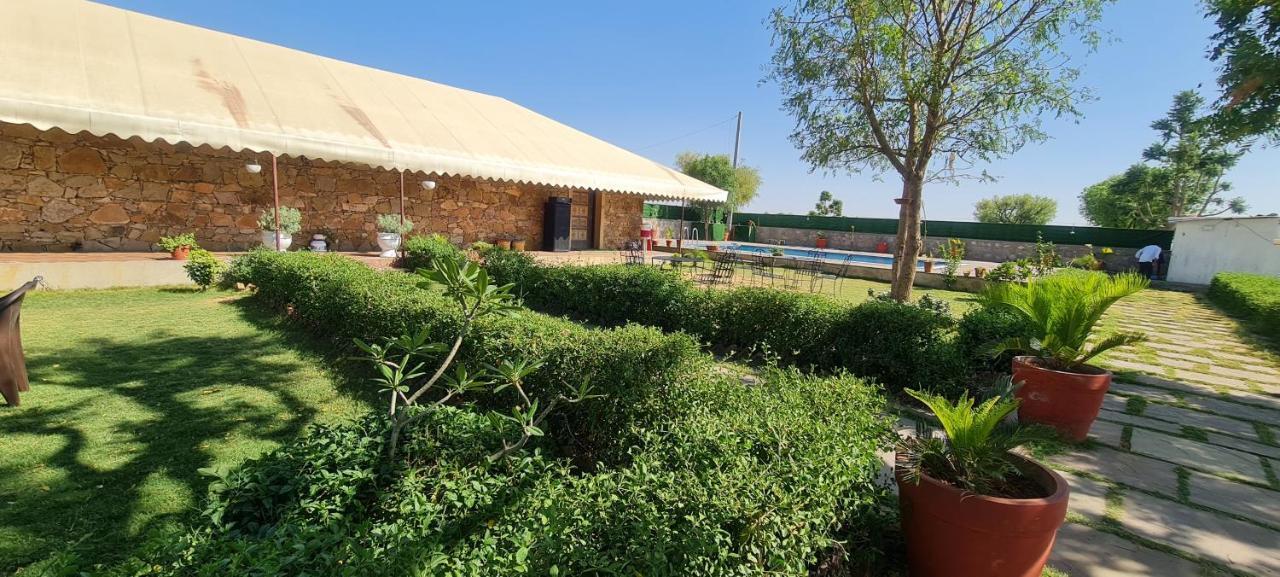 The Rustic Villa, A Stay With Luxuries Amenities And Exotic Nature Джайпур Екстериор снимка