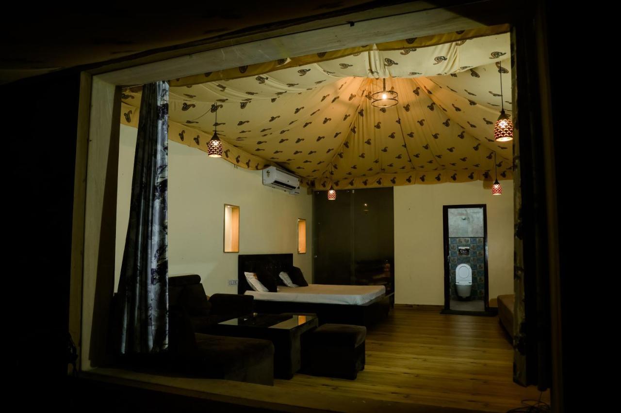 The Rustic Villa, A Stay With Luxuries Amenities And Exotic Nature Джайпур Екстериор снимка